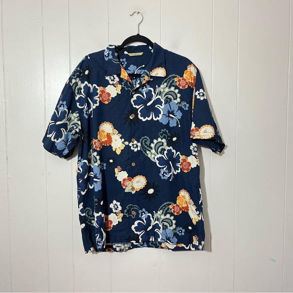 Tommy Bahama Other - TOMMY BAHAMA 100% Silk   Button  Floral Hawaiian Shirt Size L